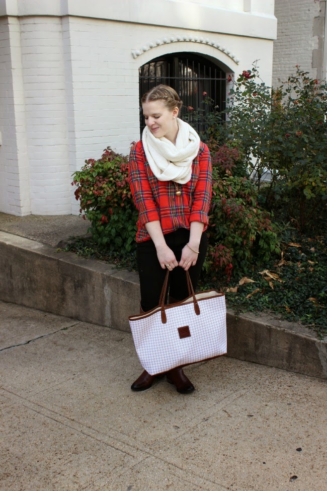 DC woman blogger wearing plaid shirt