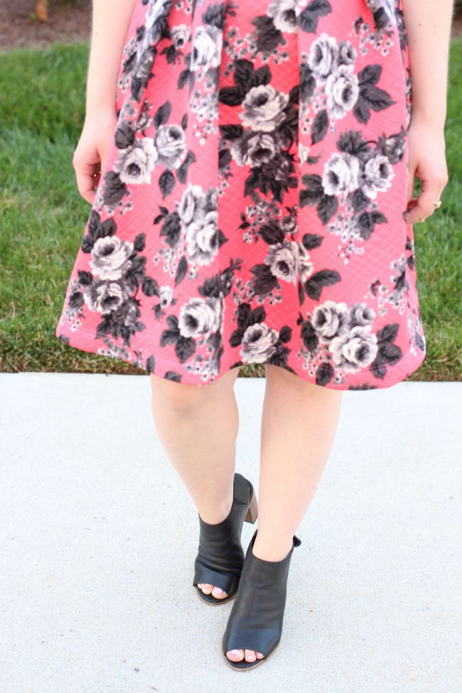 asos floral midi, floral midi, midi skirt, peep toe booties, nonstp booties, crop top, striped top, steve madden booties, sunglasses