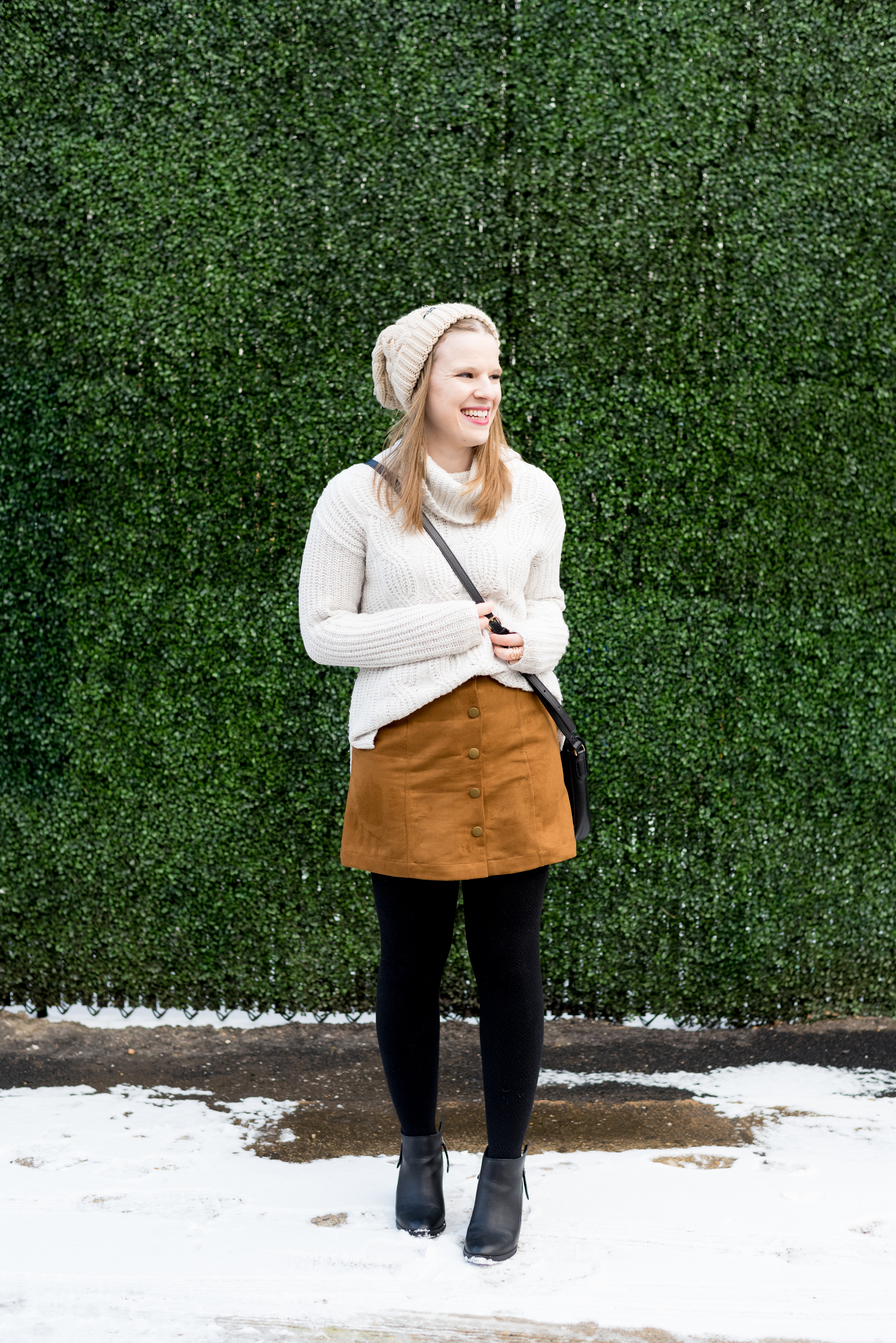 How to Style White Sweaters for Winter with Old Navy Suede Skirt, leggings, and boots How to Style White Sweaters for Winter with Old Navy Suede Skirt, leggings, and boots
