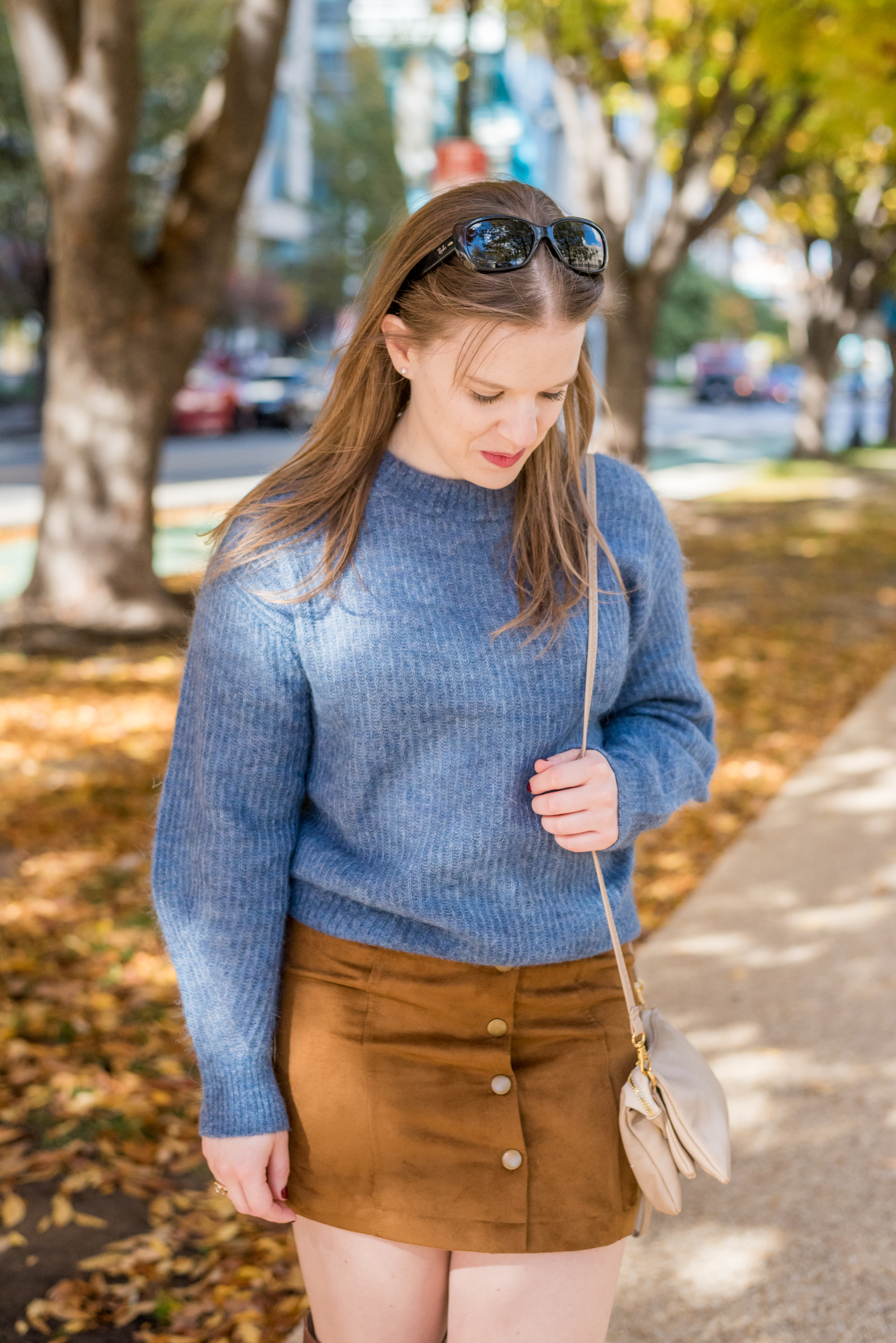 DC woman Blogger wearing Everlane The Oversized Alpaca Crew