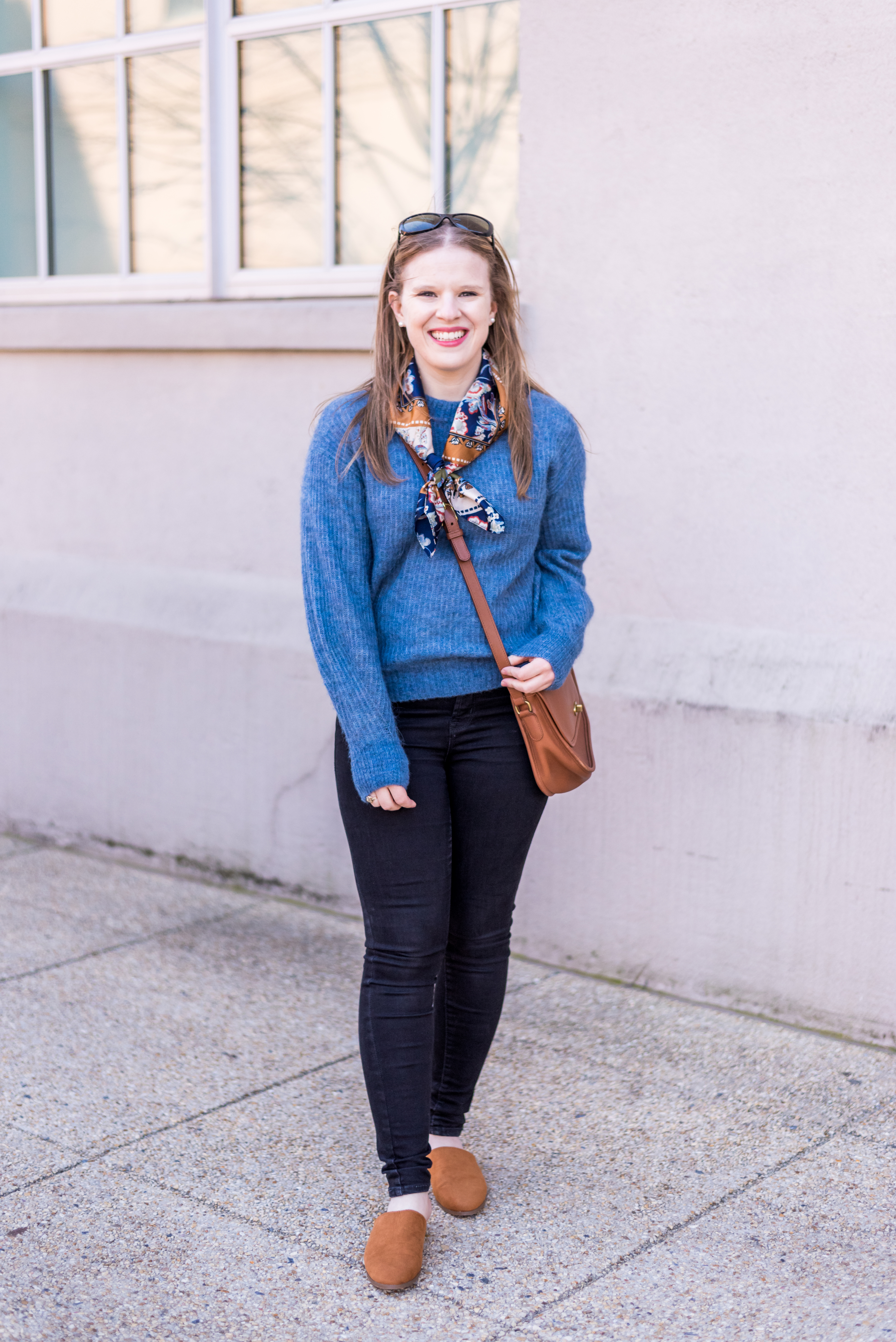 what to wear winter to spring DC woman blogger wearing Everlane The Oversized Alpaca Crew