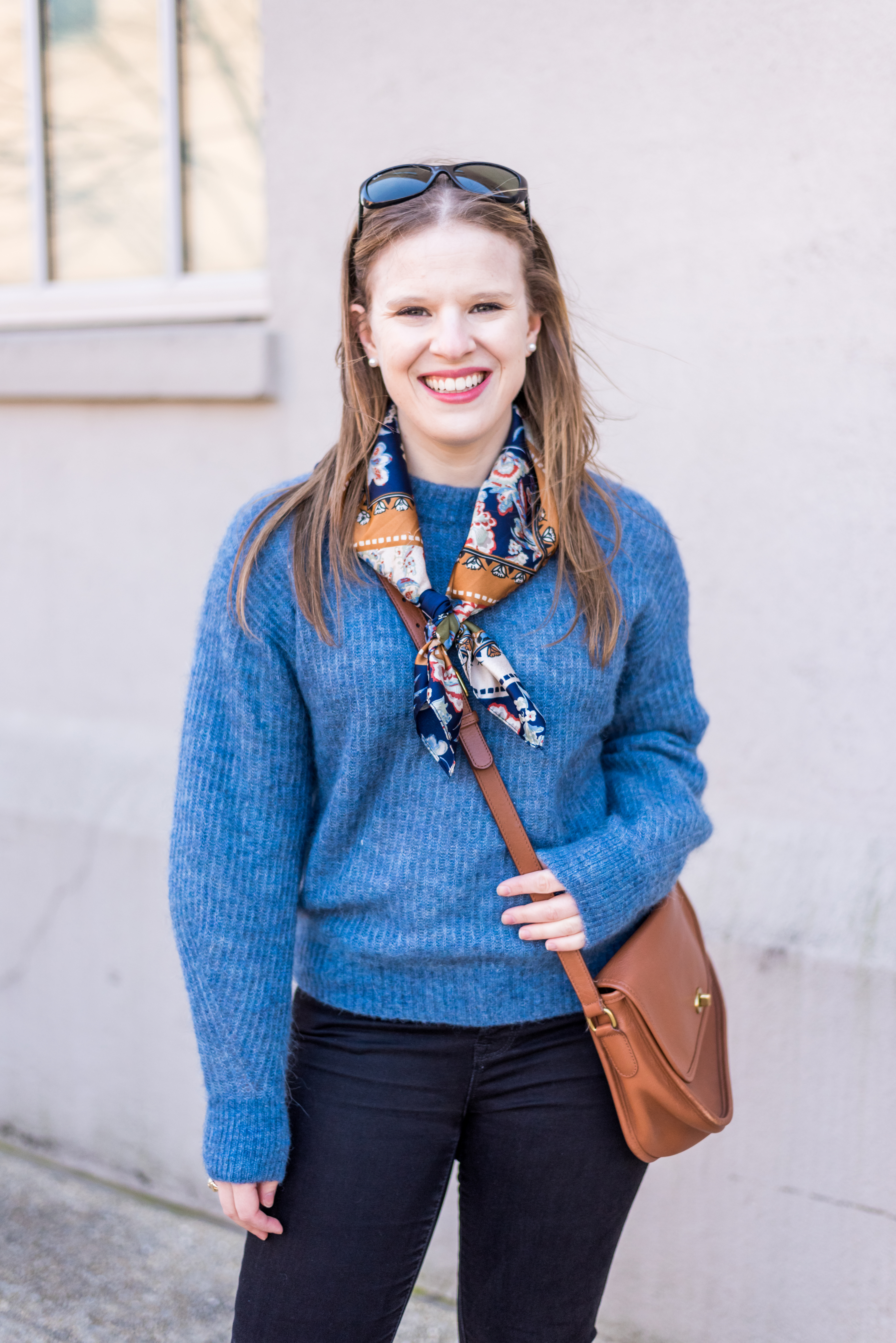 what to wear Winter to Spring DC woman blogger wearing Everlane The Oversized Alpaca Crew | How to Transition Sweaters from Winter to Spring