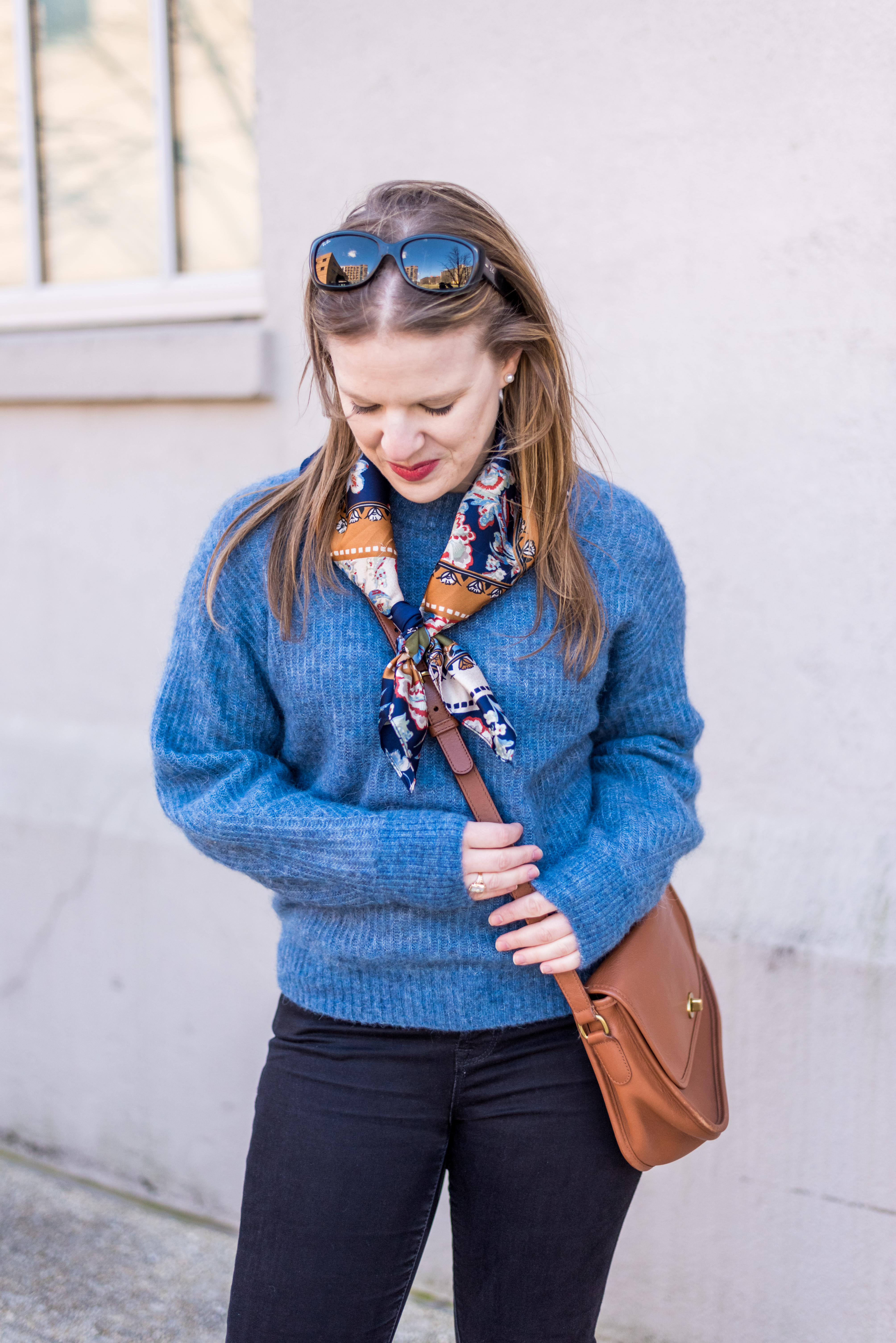 winter to spring transition outfits DC woman blogger is featuring Everlane The Oversized Alpaca Crew
