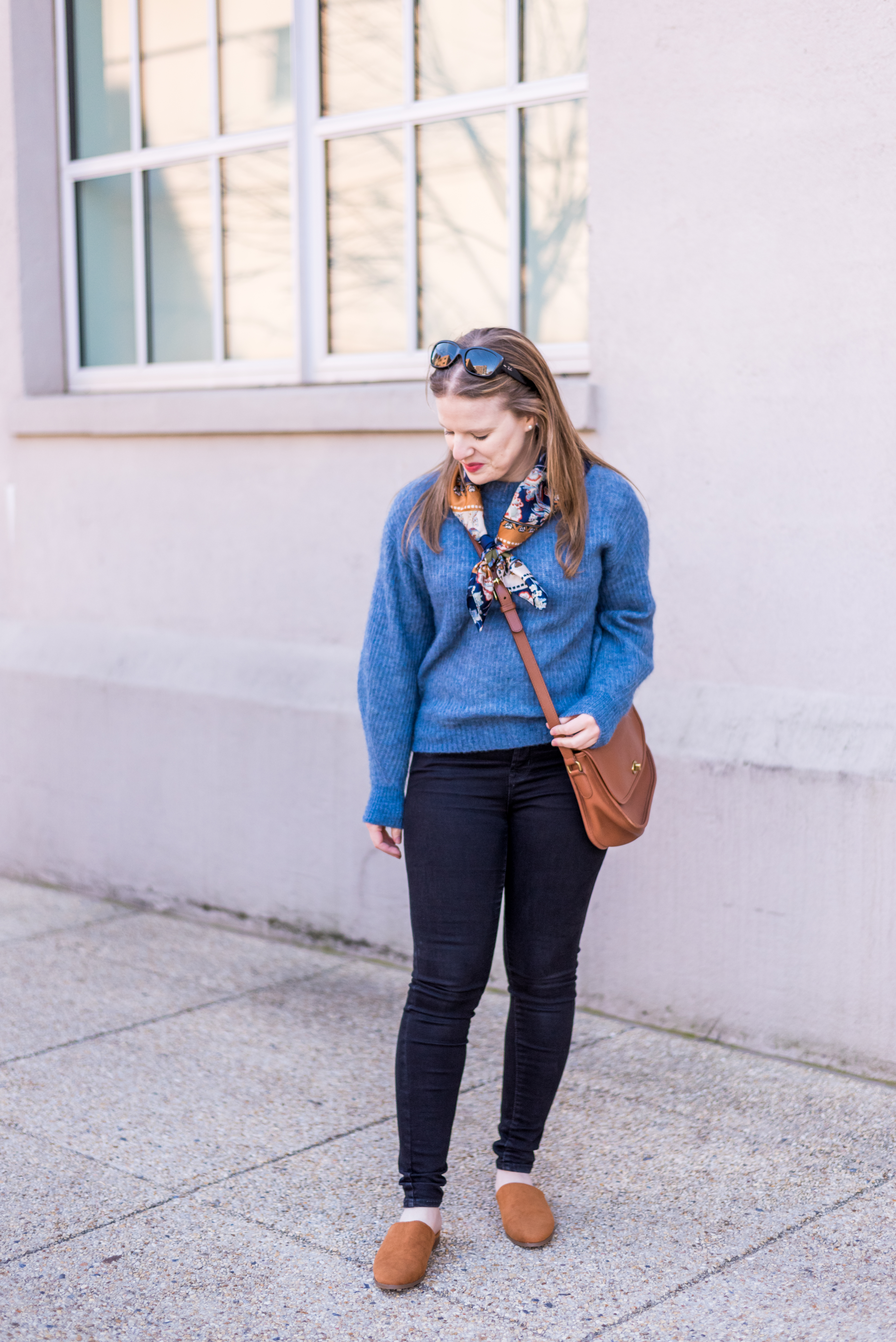 Transition Sweaters blogger wearing Everlane The Oversized Alpaca Crew