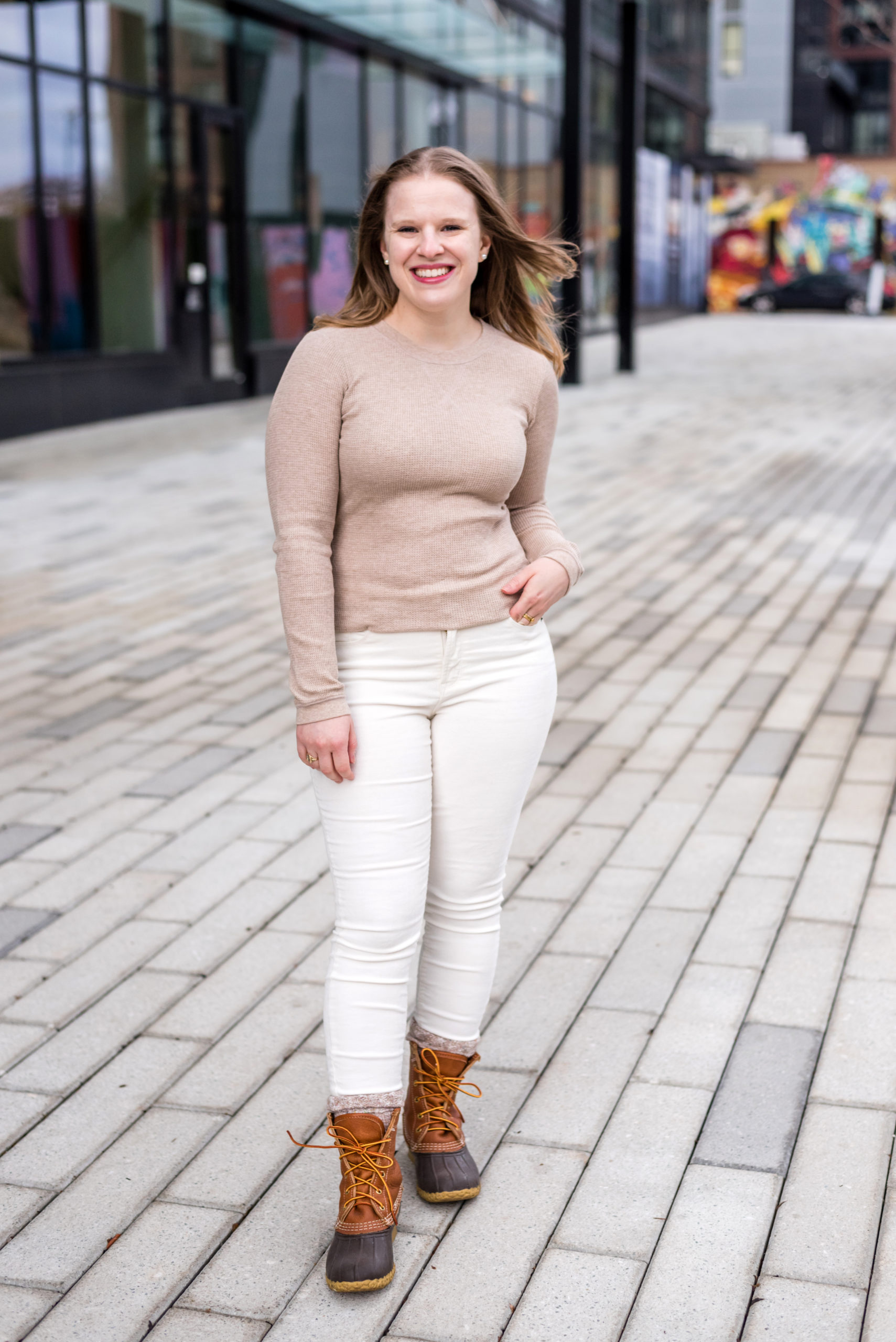 DC woman blogger wearing Everlane The Long Sleeve Waffle Tee and shares how to style a henley shirt DC woman blogger wearing Everlane The Long Sleeve Waffle Tee and shares how to style a henley shirt