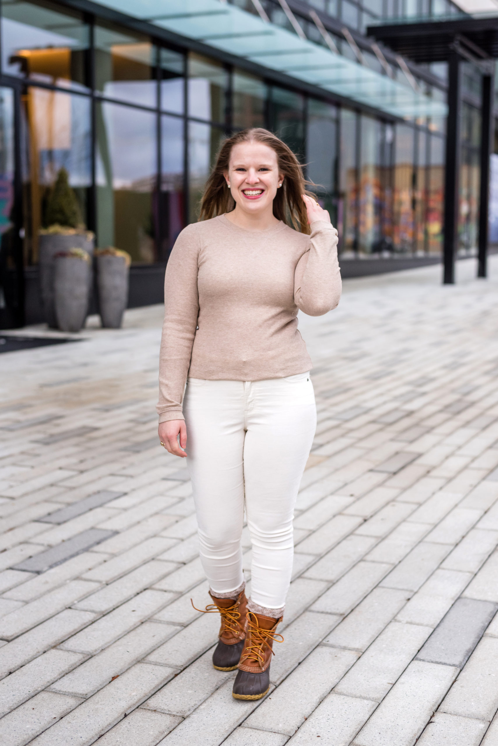 blogger wearing old navy skinny corduroy pants dc woman blogger wearing old navy skinny corduroy pants,