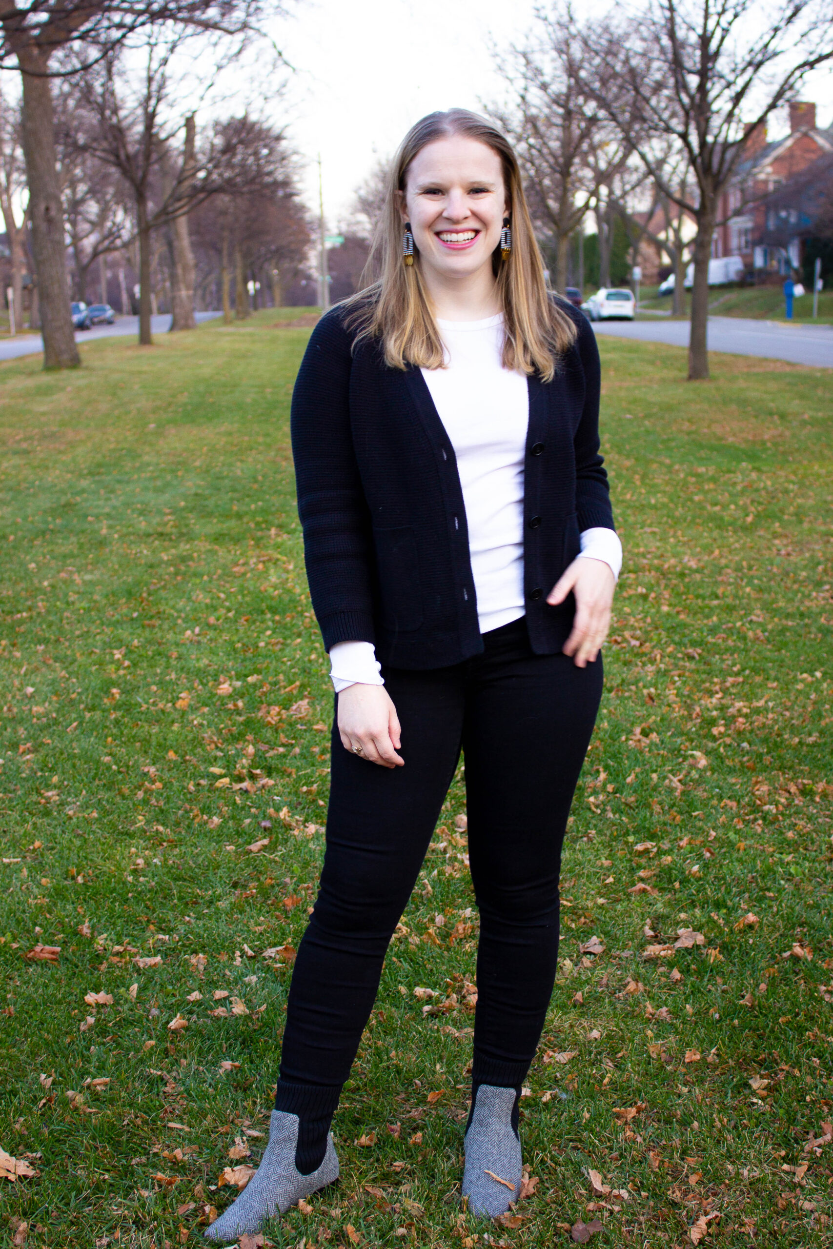 How to Style a Knit Black Cardigan How to Style a Knit Black Cardigan
